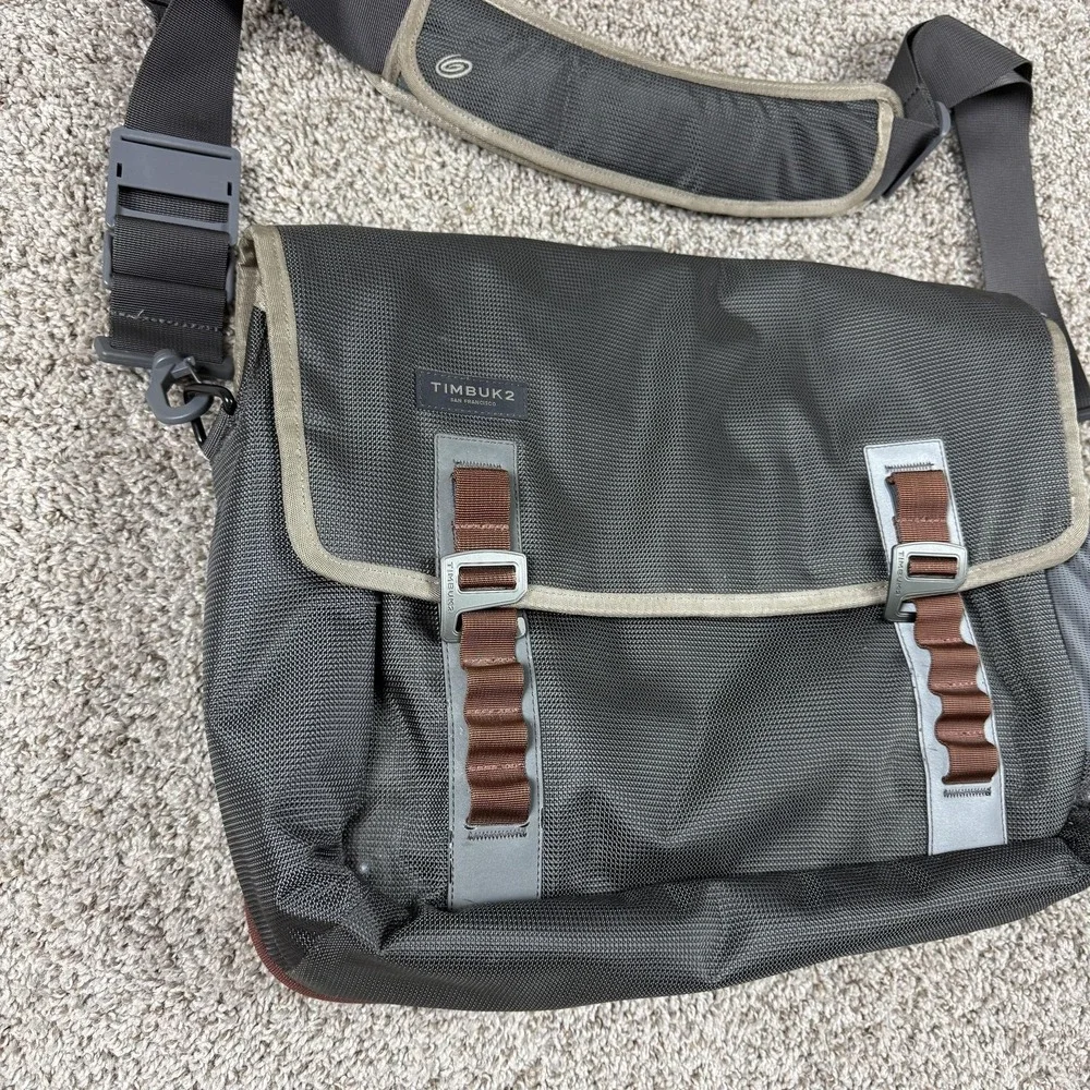 Timbuk2 Gray Messenger Bag 17